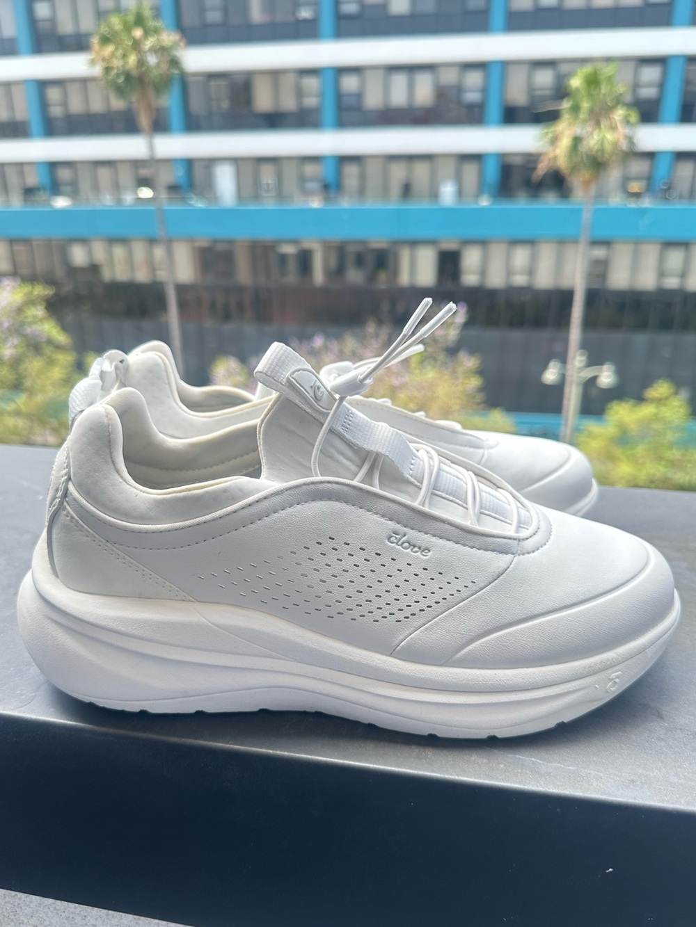 Clove Women's Prima Sneakers in Brilliant White, Size 7.5 - Healthcare & Nursing